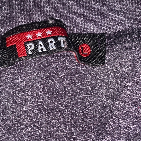 TPARTY DISTRESSED GRAYISH BLUE TOP WITH CUTOUT SLEEVES  AND GOLD STUDED STAR - Picture 2 of 11